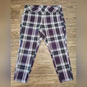 TORRID Plaid Pixie Cropped Pants NWT